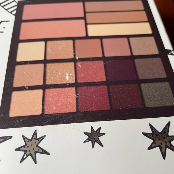Smashbox drawn in decked out 20 shades shadow contour highlights - Picture 6 of 8